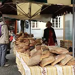 Funky, Affordable Mountain * Bagnères-de-Luchon