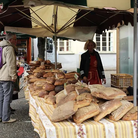 Funky, Affordable Mountain * Bagnères-de-Luchon